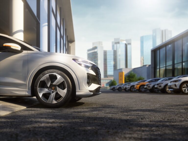 Continental EcoContact 7 für Renault EVs angepasst: Rolling Resistance 35% niedriger als A-Rating des EU-Labels, 30 km zusätzliche Reichweite
