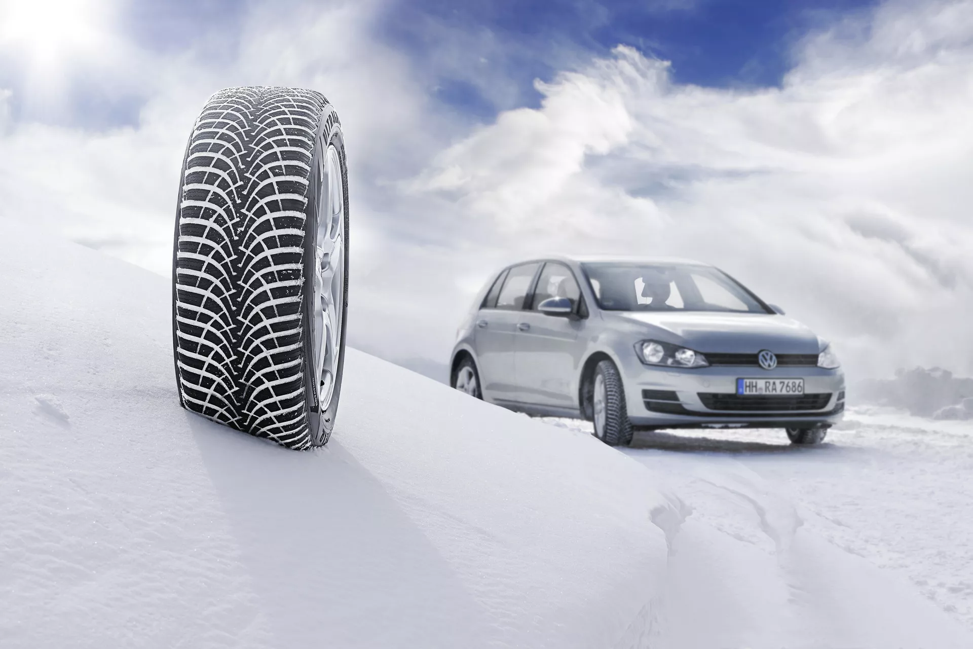 Goodyear UltraGrip 9